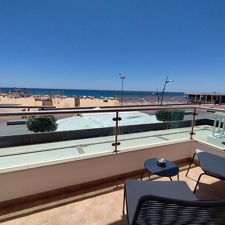 T2 - Praia Pescadores Frente Mar - Casas & Papeis อาร์มาซอง เด เปรา ภายนอก รูปภาพ