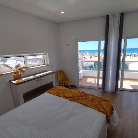 T2 - Praia Pescadores Frente Mar - Casas & Papeis อาร์มาซอง เด เปรา ภายนอก รูปภาพ