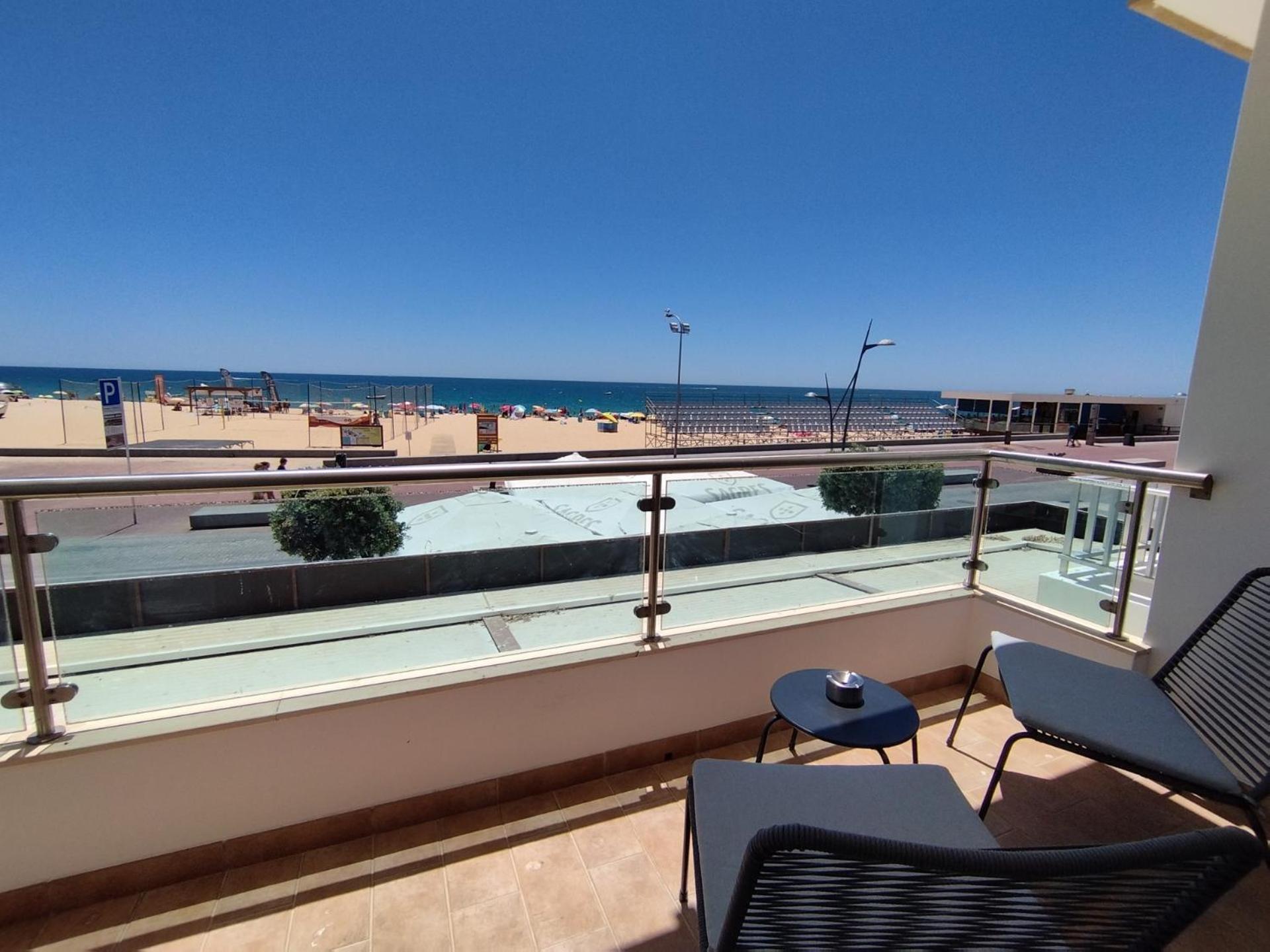 T2 - Praia Pescadores Frente Mar - Casas & Papeis อาร์มาซอง เด เปรา ภายนอก รูปภาพ